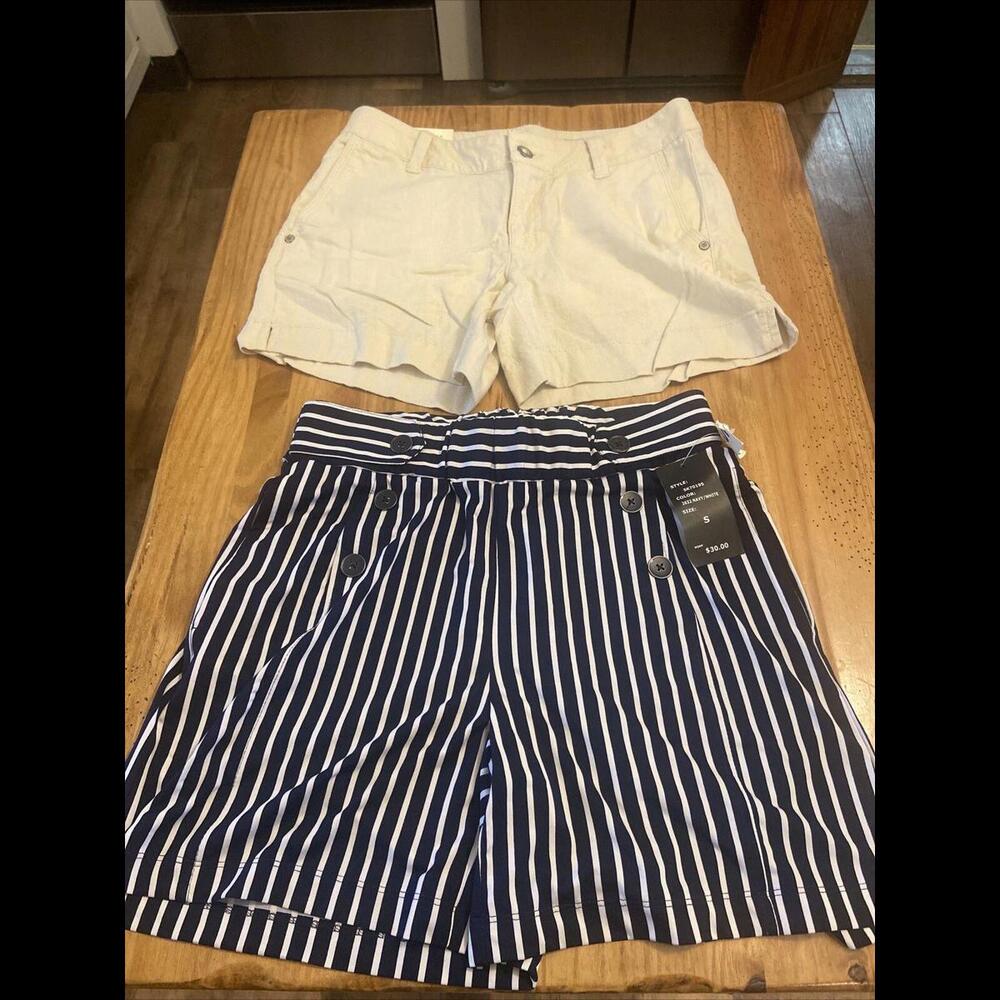 Lot Of 2 Women’s Shorts Robert Louis Size Small Sonoma Size 2